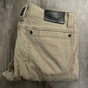 Wrangler ATG utility reinforced knee pants